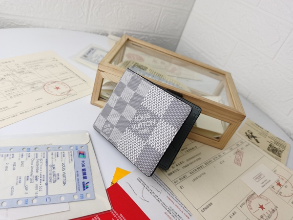 LVコピーウォレット内部構造